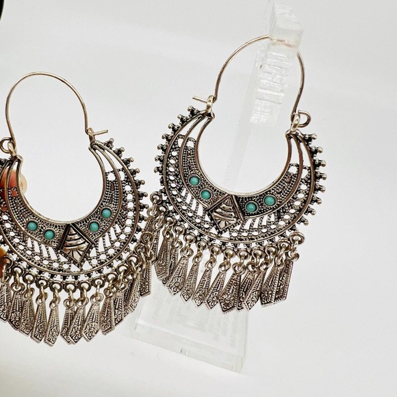 Southwest Style Hoop Earrings silver Tone Faux Turquoise - Picture 1 of 6